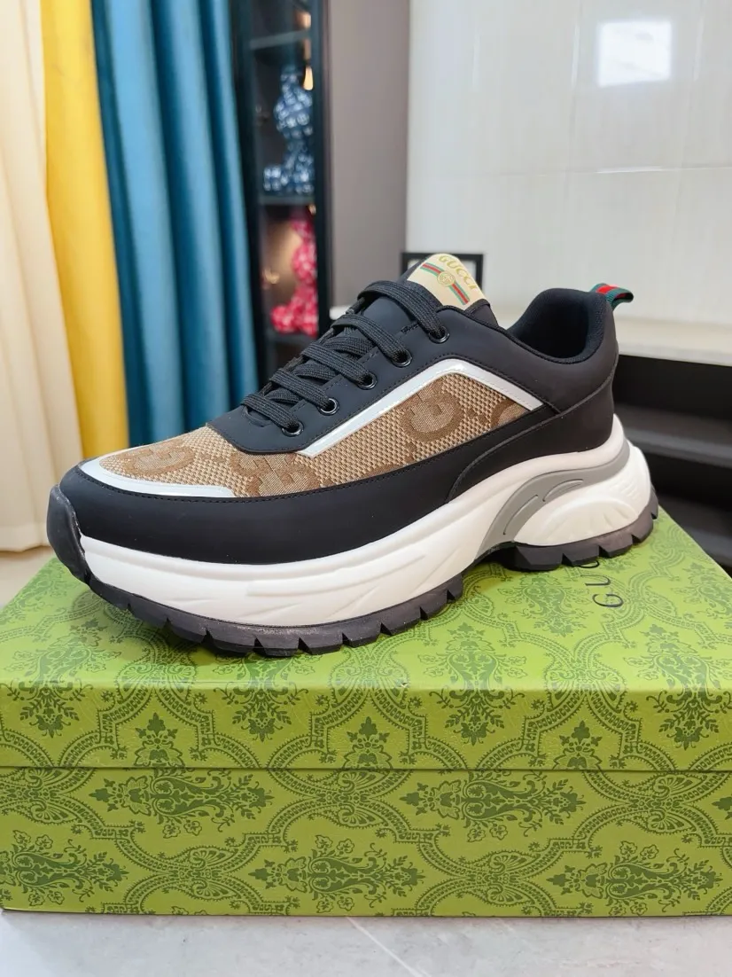 Men's shoes 💰458🌹🌹[GUCCI] Gucci's new lace-up casual men's shoes are on the market first, and the materials and workmanship are superior to all versions on the market. The highest quality shipped first-layer cowhide with imported original perforated materials➕Genuine leather lining, privately molded soft outsole, high foot comfort, imported special materials highlight the brand's unique charm, high-end customization 38-44